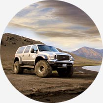 Super Jeep im isländischen Hochland