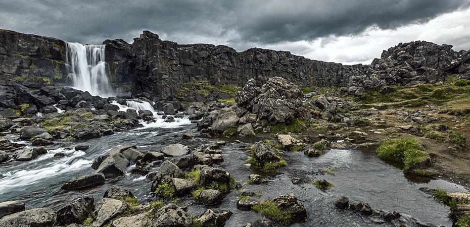 der Wasserfall Öxarárfoss im Þingvellir-Nationalpark