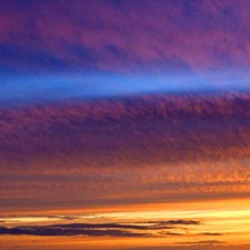 Island Klima: Wolken am Abendhimmel über Island