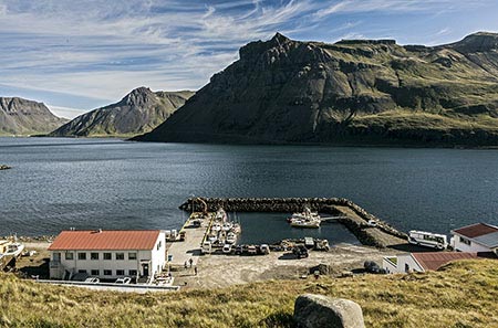das „Kaffi Norðurfjörður“ in Krossnes