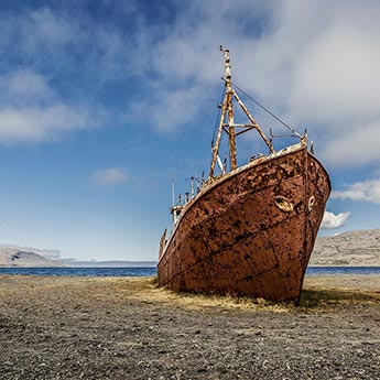 Schiffswrack der  „Gaðar“ am Patreksfjörður