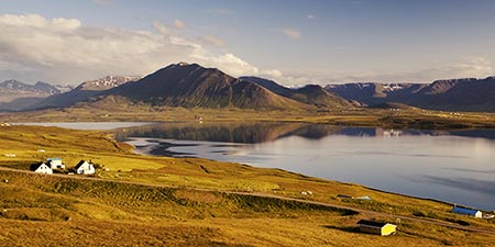 Rund um Island in 8 Tagen: Fjord im Norden Islands